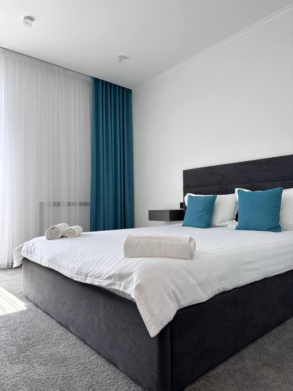 Royal Wood Hotel Rokytne  ภายนอก รูปภาพ