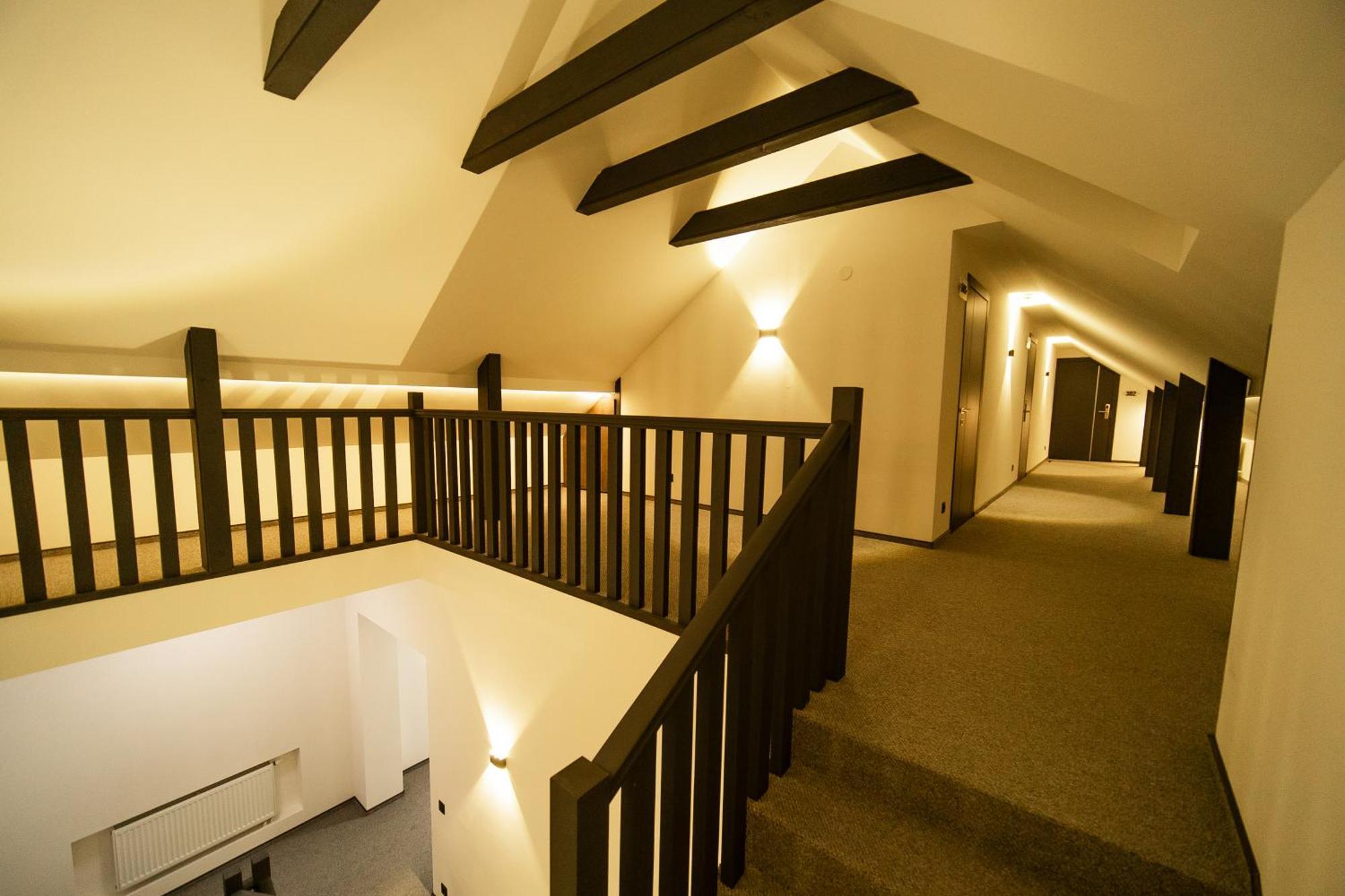 Royal Wood Hotel Rokytne  ภายนอก รูปภาพ