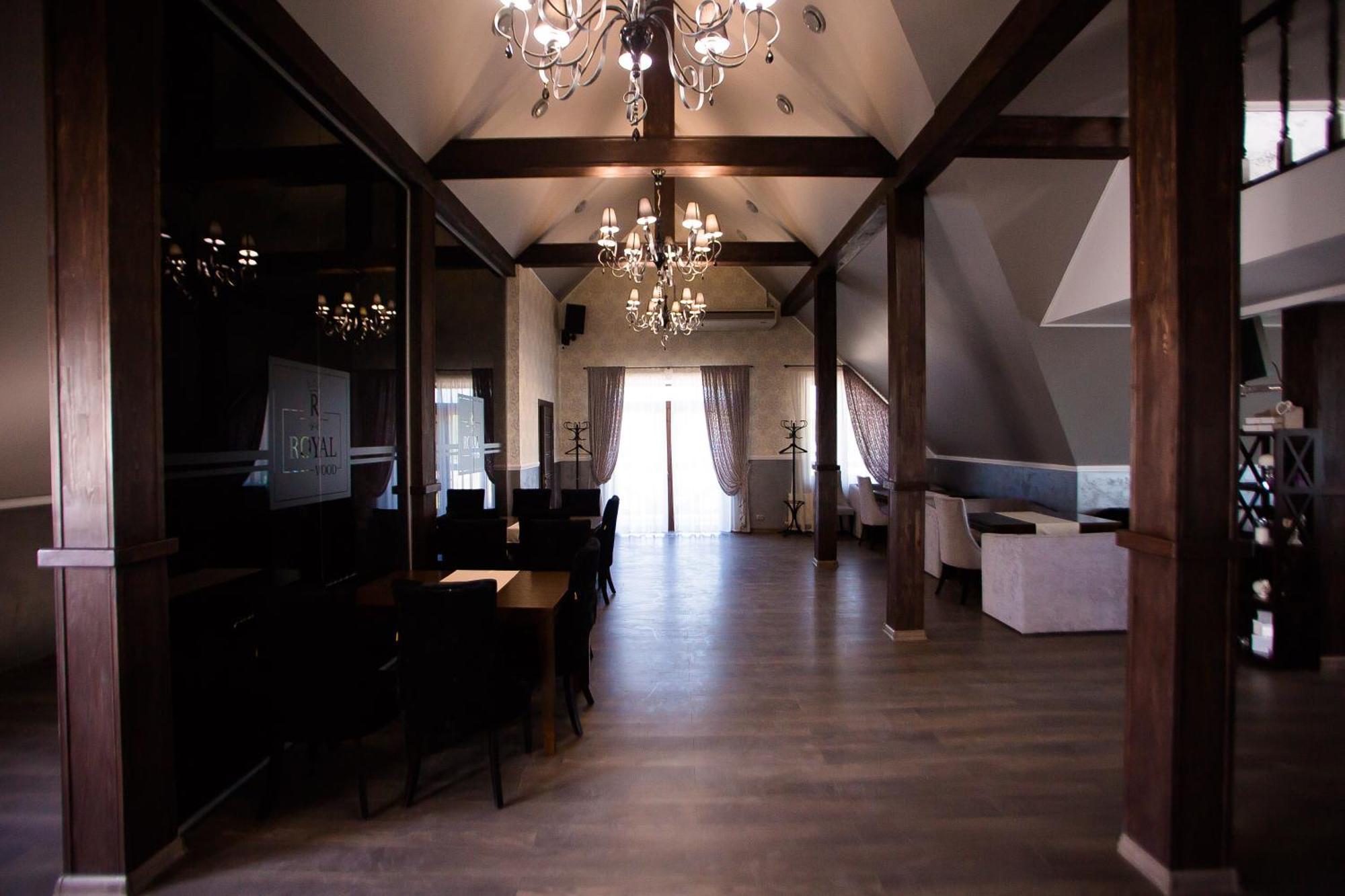 Royal Wood Hotel Rokytne  ภายนอก รูปภาพ